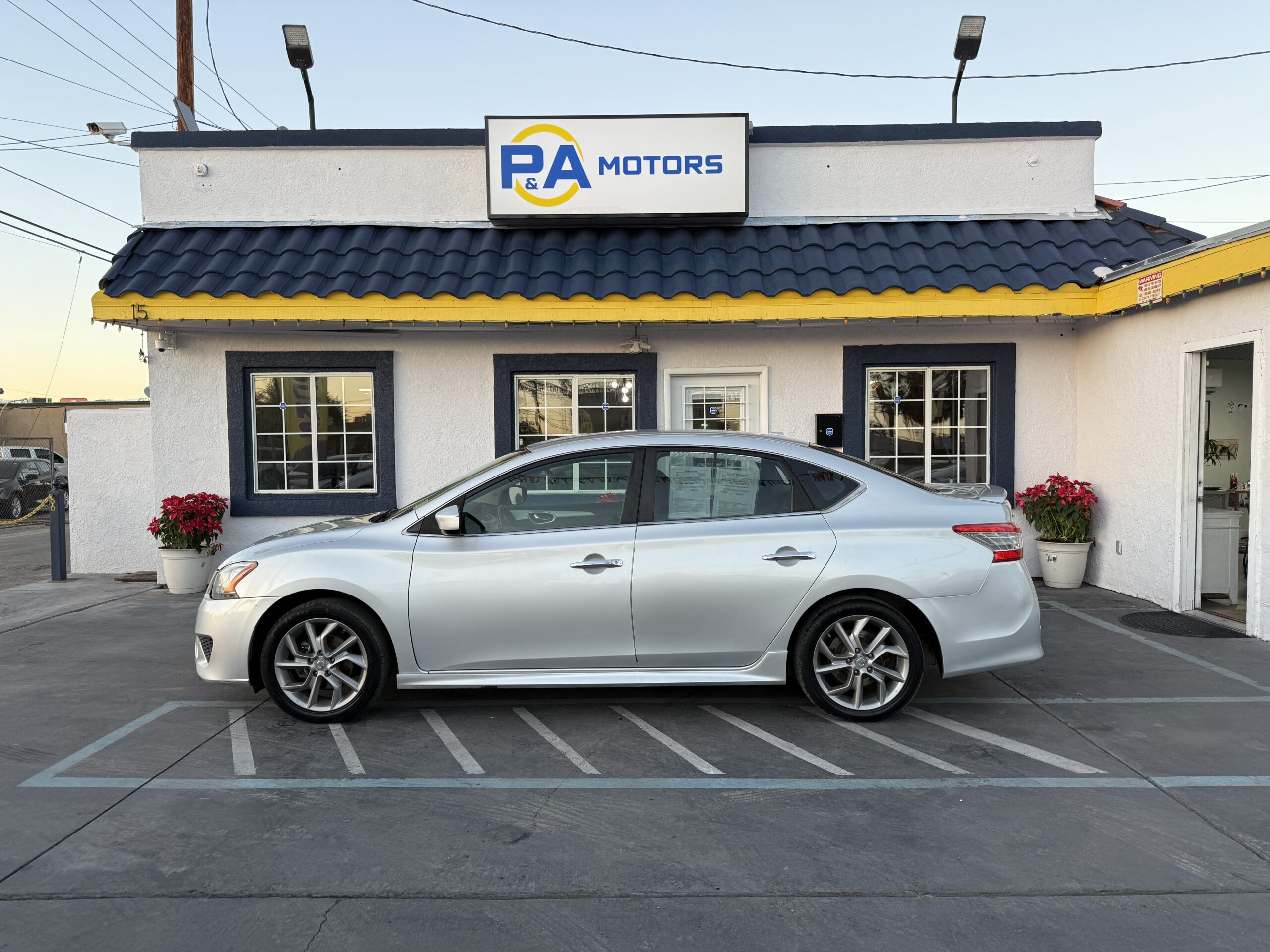 2014 Nissan Sentra SR's photo