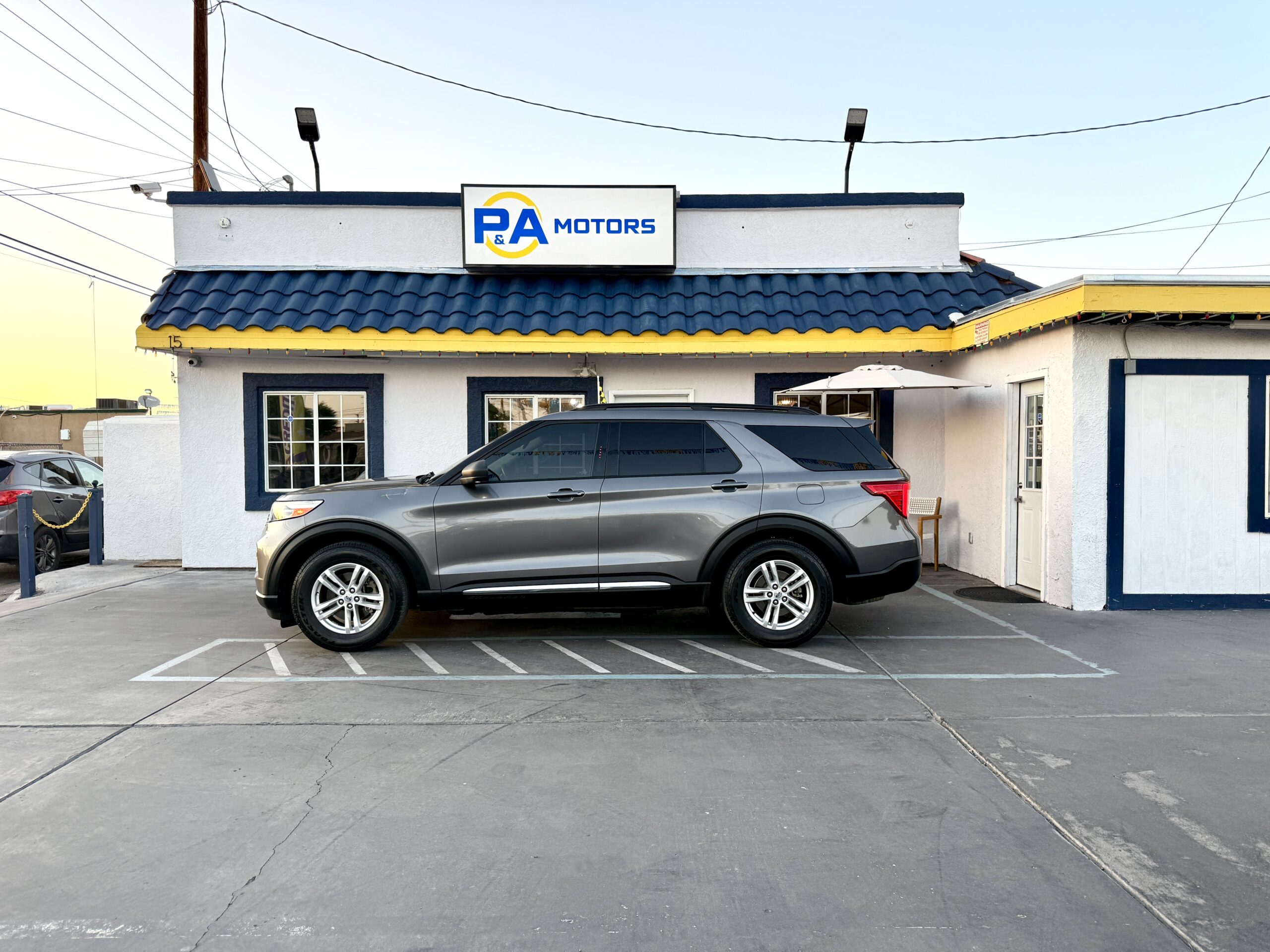 2021 Ford Explorer XLT RWD's photo